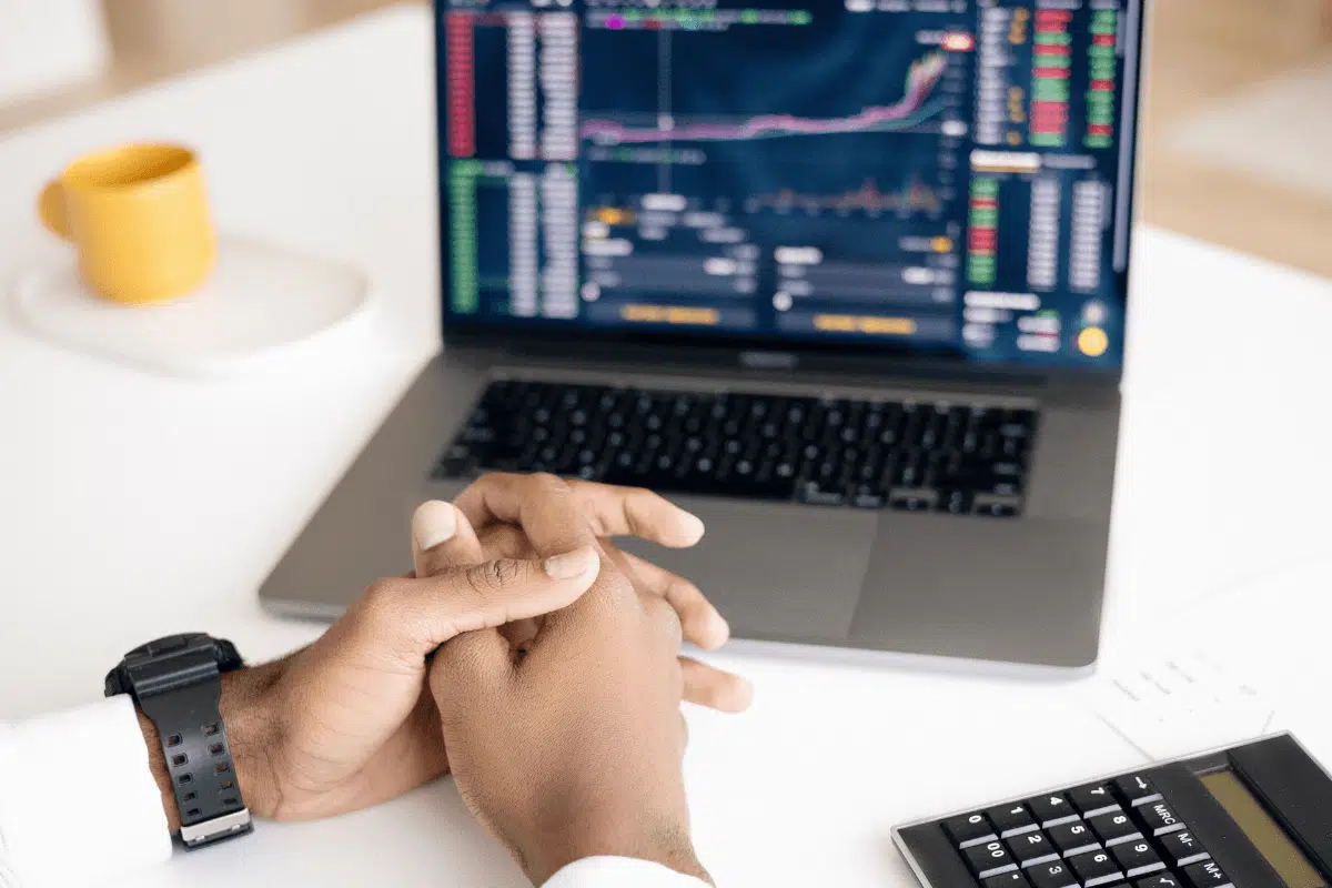 IW best dividend stocks