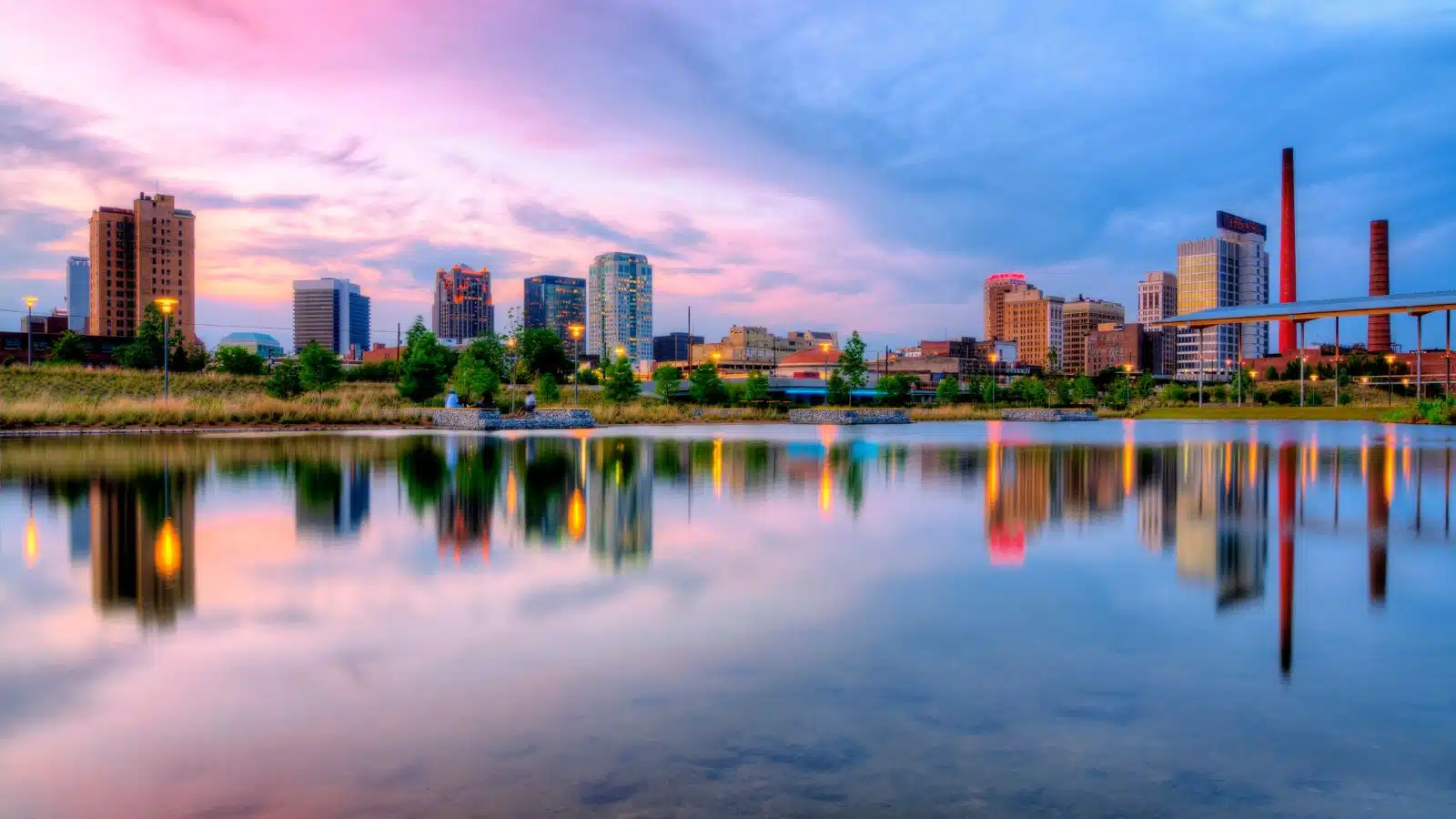 10 States Suffering From The Most Financial Challenges