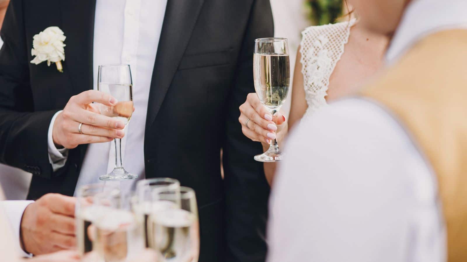 12 Rules Everyone Should Have At Their Wedding