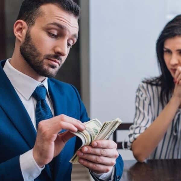 10 Things Draining People’s Bank Account Unconsciously