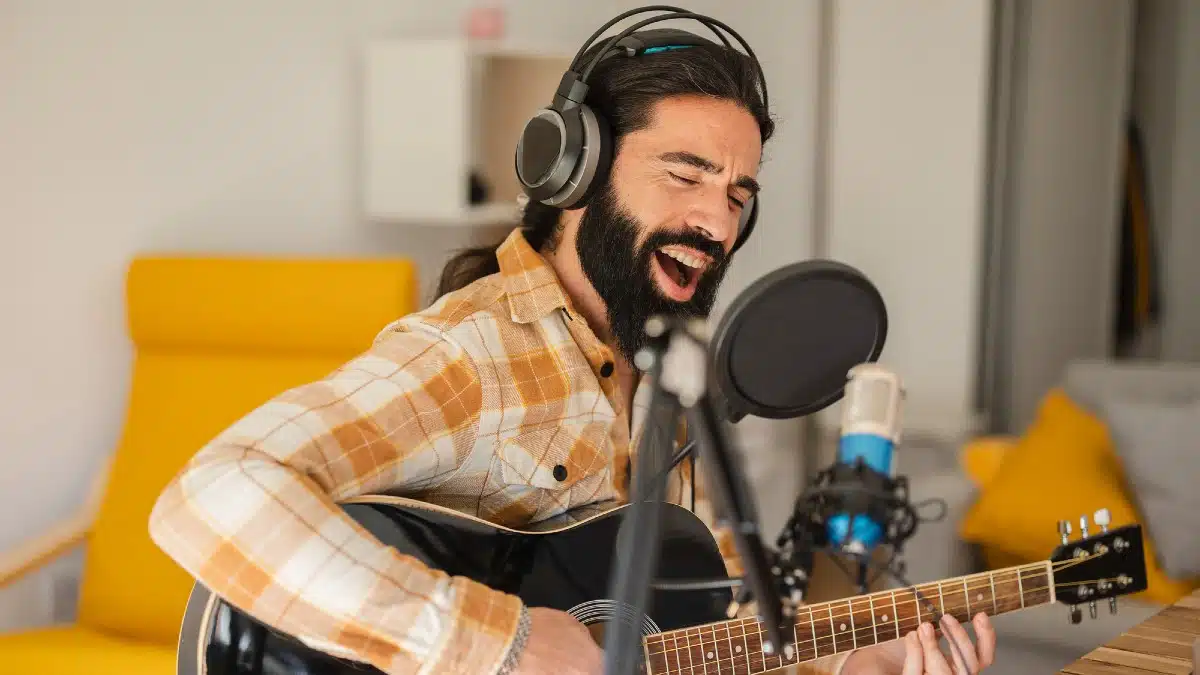 15 Innovative Ways to Make a Living Using Your Voice Jingle Mastermind