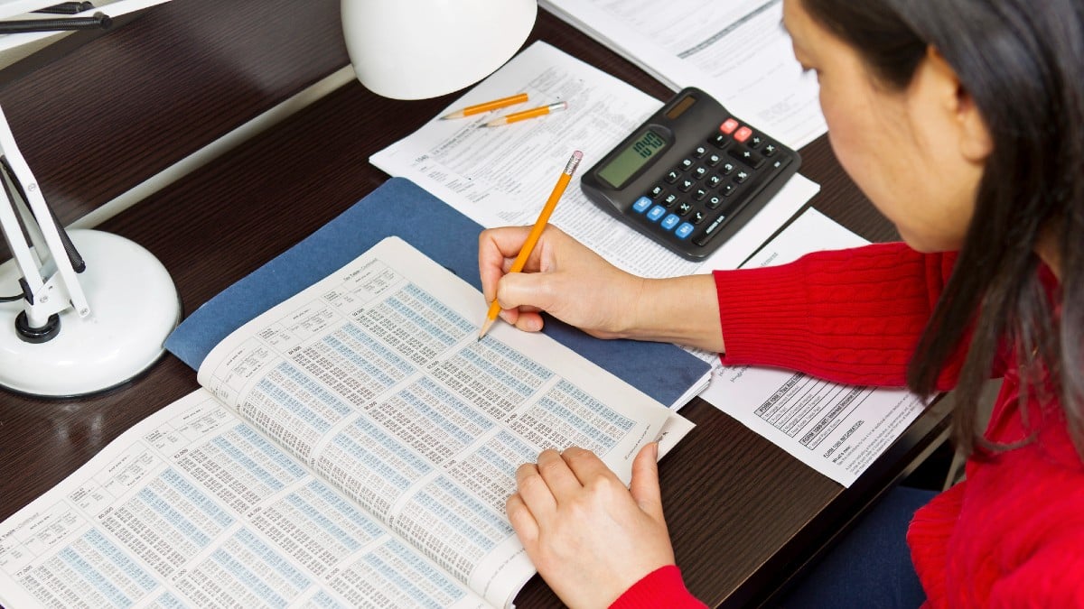 15 Remote Jobs Paying Up to $75/Hour Right Now Bookkeeper