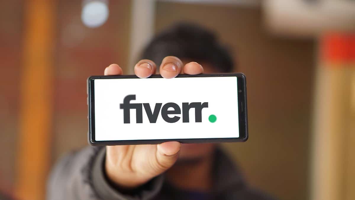 15 Surprising Ways Your Voice Can Make You Money Fiverr