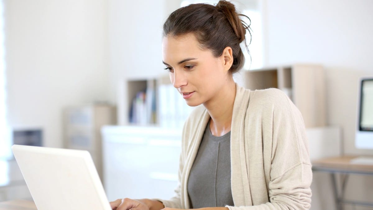 Ways to Maximize Returns on Your $500K Woman Working From Home