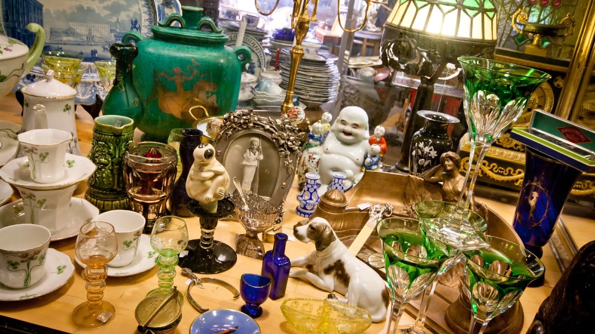 15 Popular Items That Just Aren’t Worth Buying Collectibles