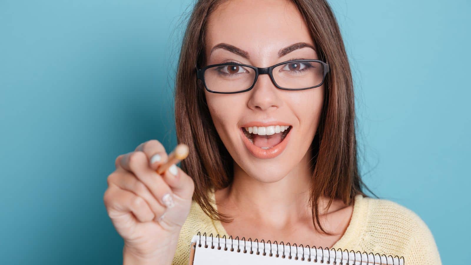 17 Ways to Handle Narcissists at Work Gracefully woman-with-a-notebook