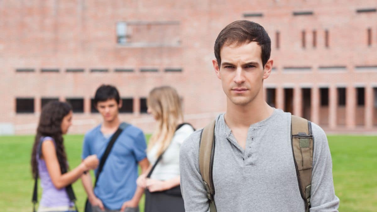 14 Signs Your Neighborhood May Be Losing Value student