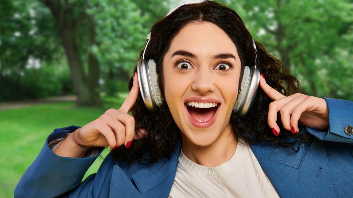 15 Surprising Ways Your Voice Can Make You Money woman with headset happy
