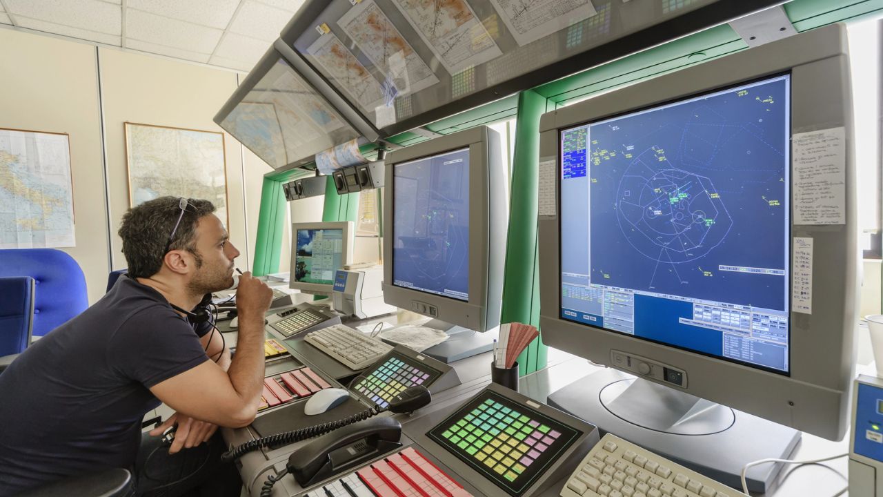 Jobs Carrying Stress Most People Can Miss msn-air-traffic-controller