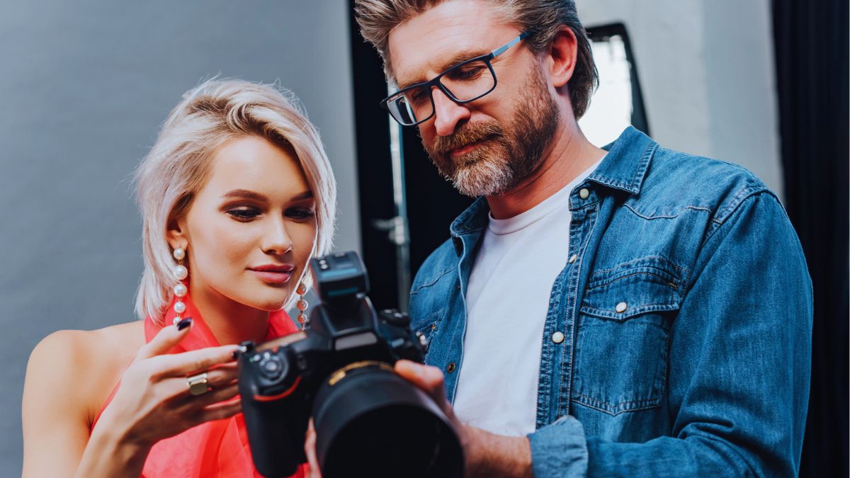 14 Unconventional Platforms Where Regular People Are Making Money man with camera with woman