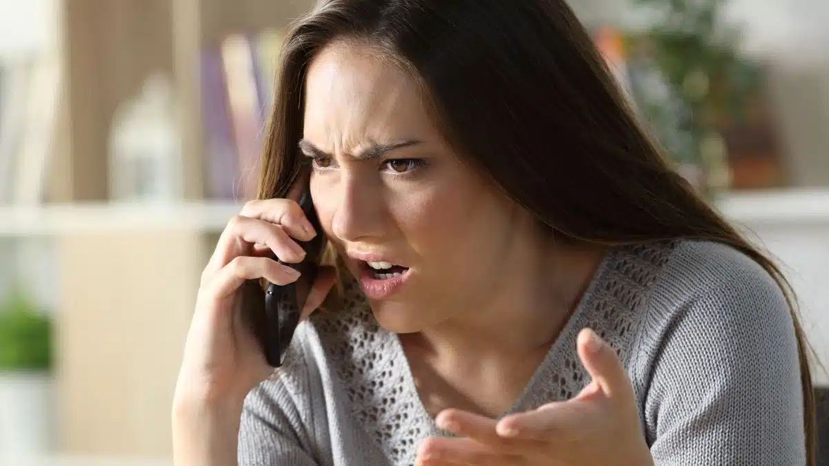 angry woman on the phone