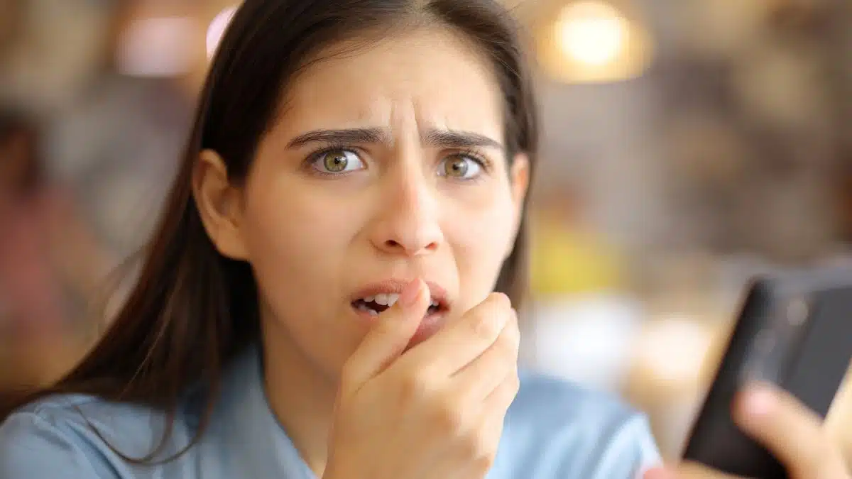 woman confused on phone