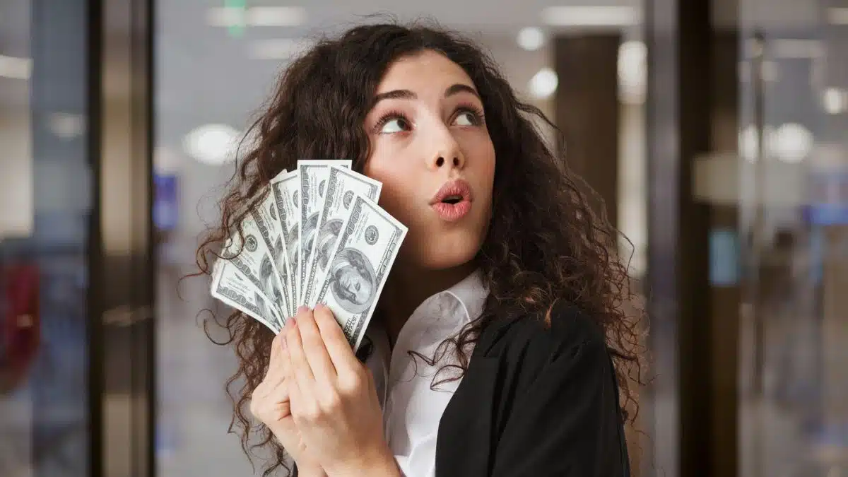 woman holding cash (3)