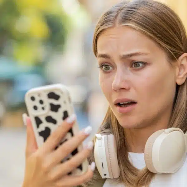 Woman comparing herself to social media