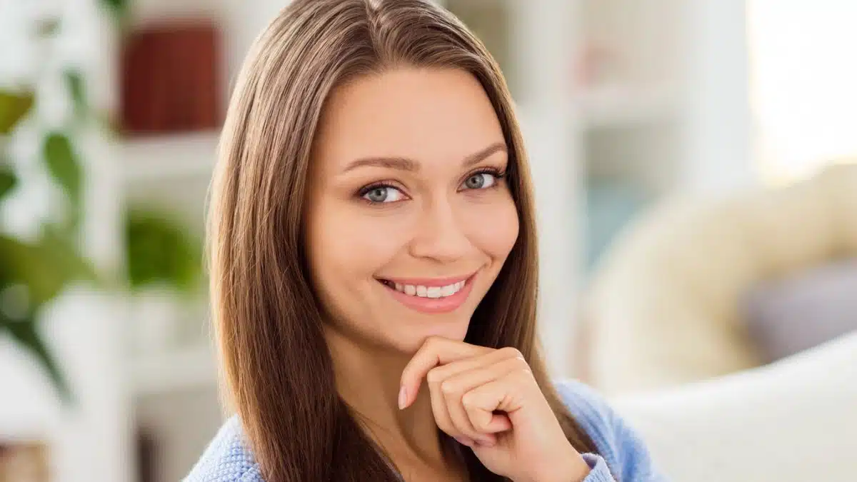 Woman living a minimalist life