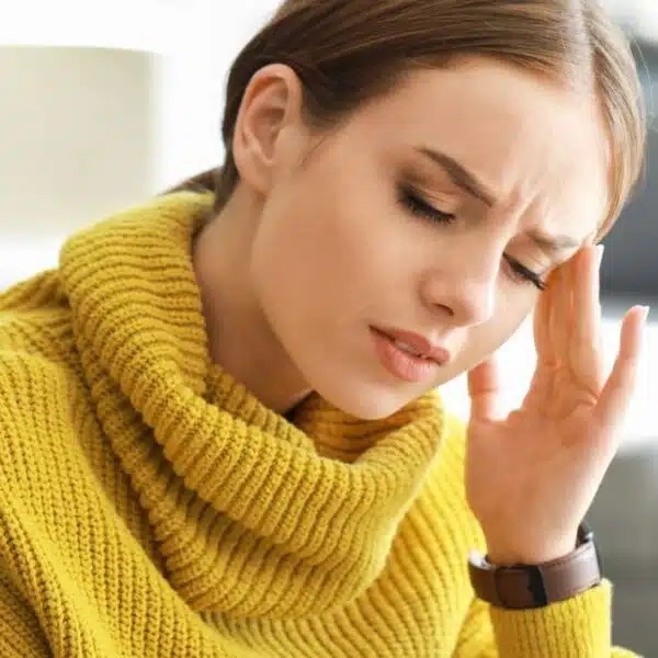 Woman living paycheck to paycheck