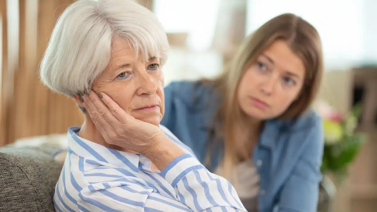 mother daughter not on good terms