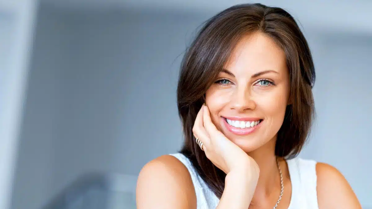 woman reviewing her budget