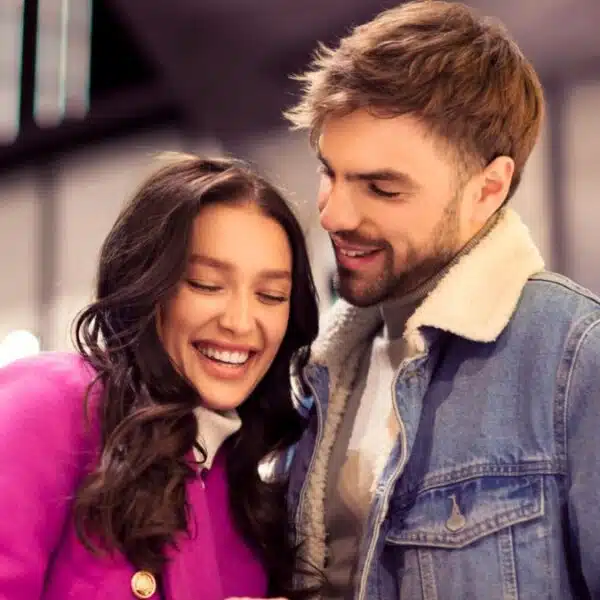 couple shopping outside