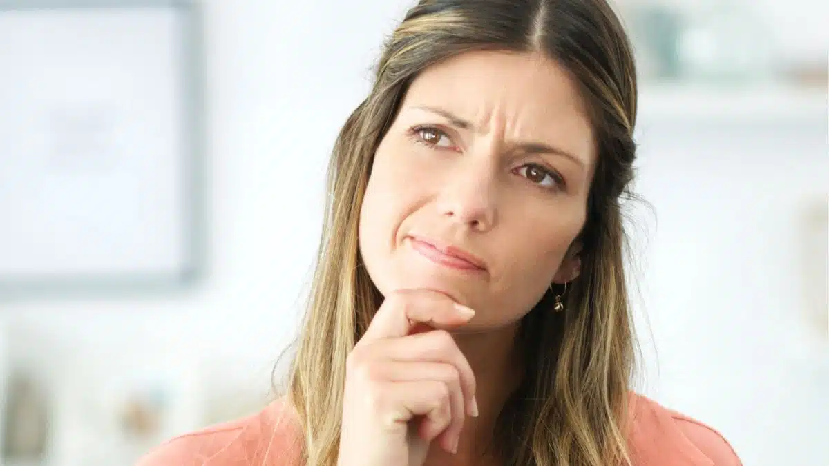 woman thinking at home (1)