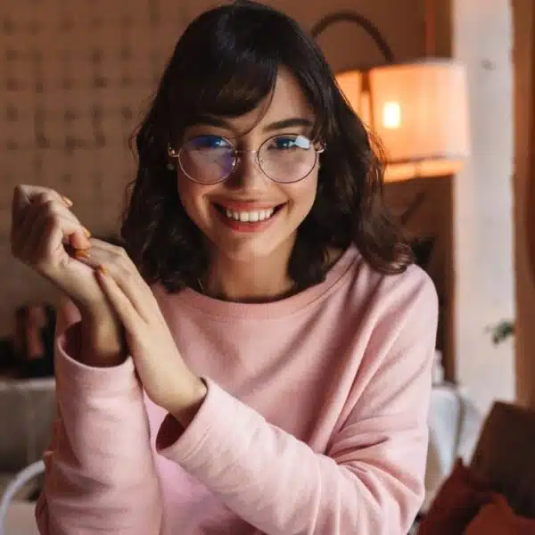 woman with a computer