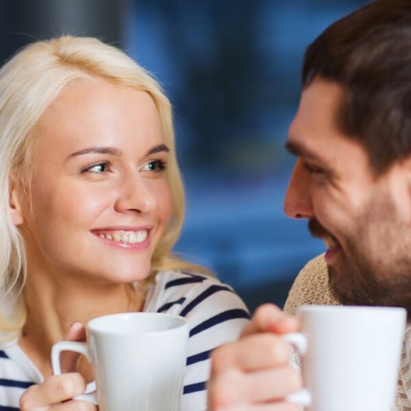 couple drinking coffee