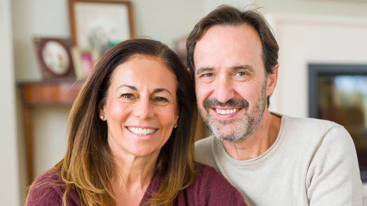 couple smiing together