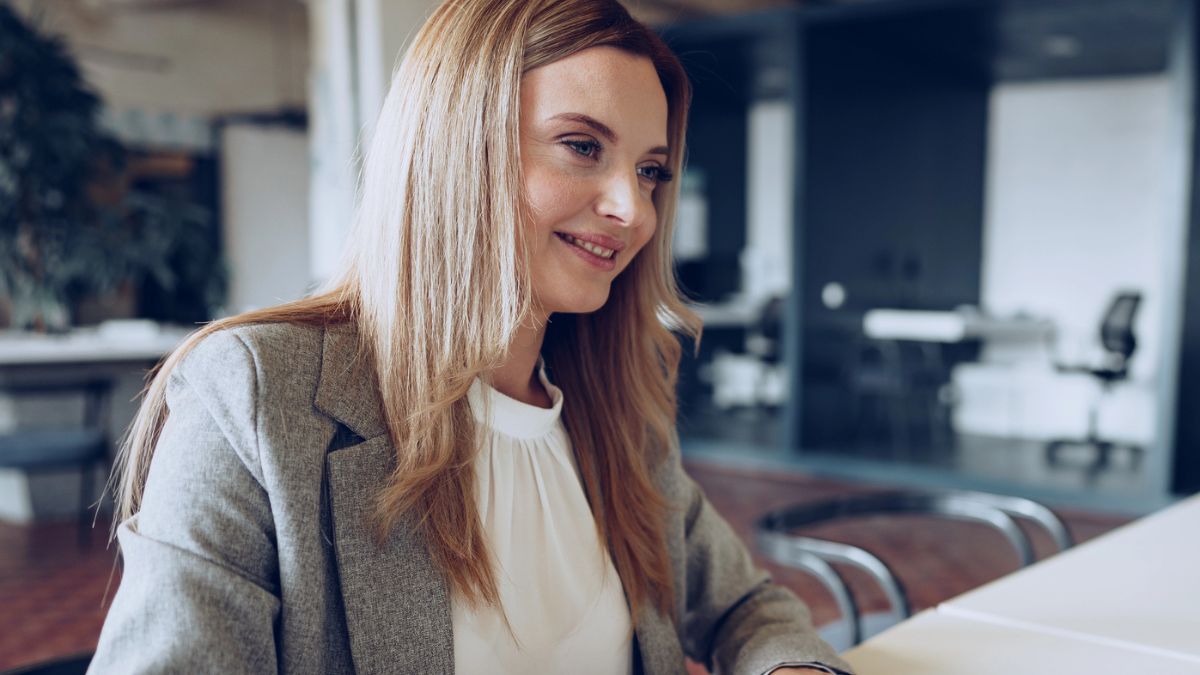office work woman desk job