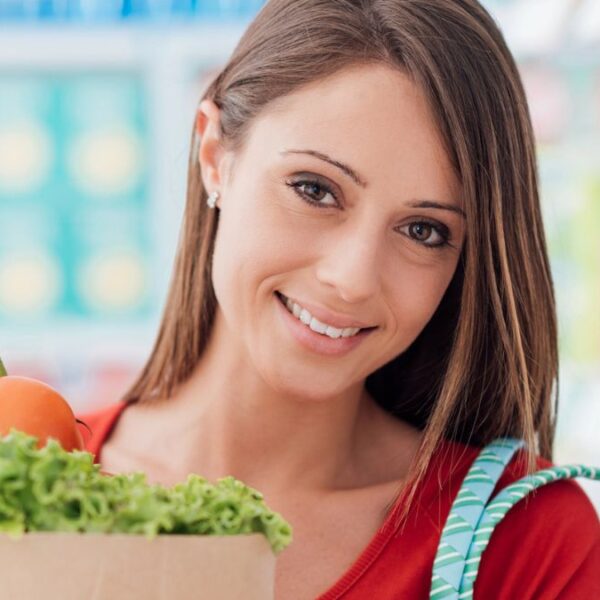 woman grocery shopping bag