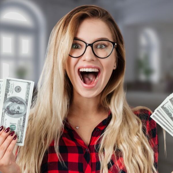 woman holding cash (4)