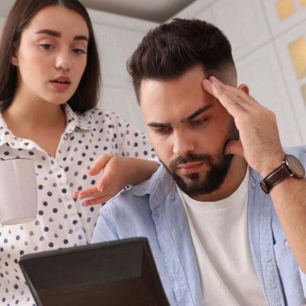 couple worried about money