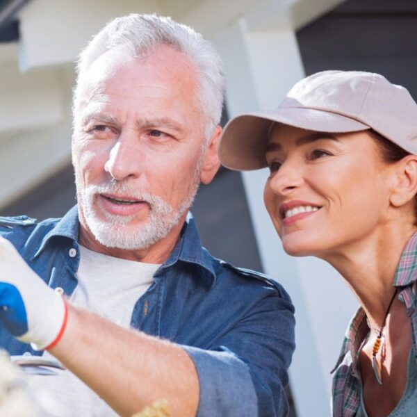 senior couple gardener