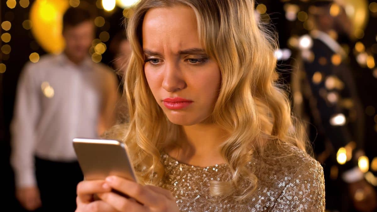 8 Side Hustle Mistakes That Hold You Back From Success