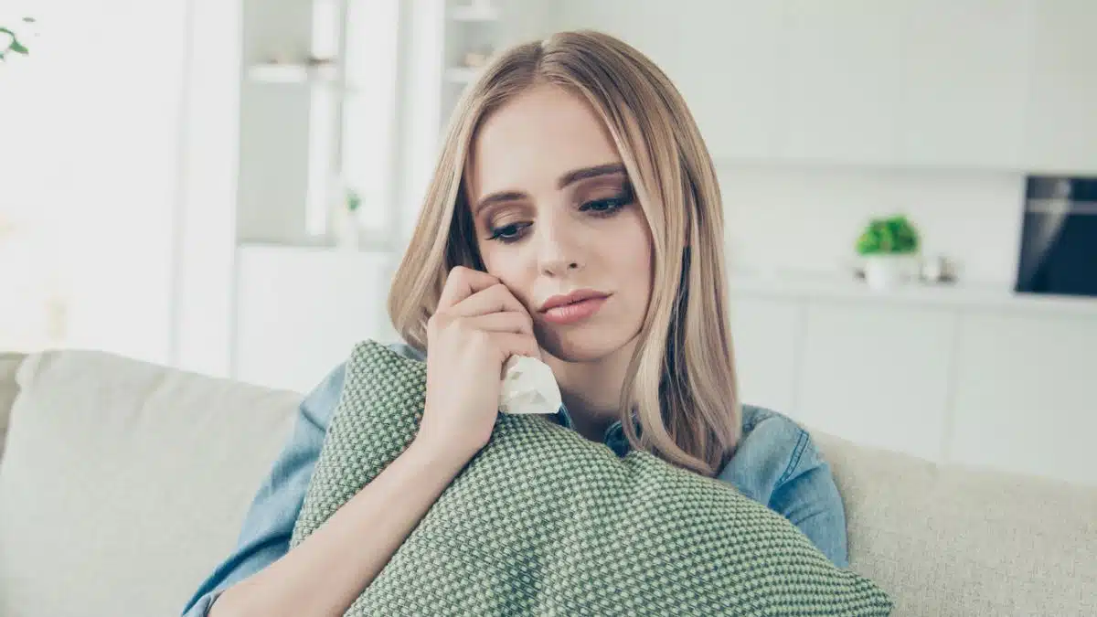 woman glasses sitting at laptop (1)