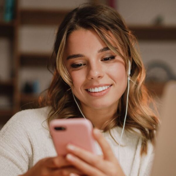 woman on her phones headset