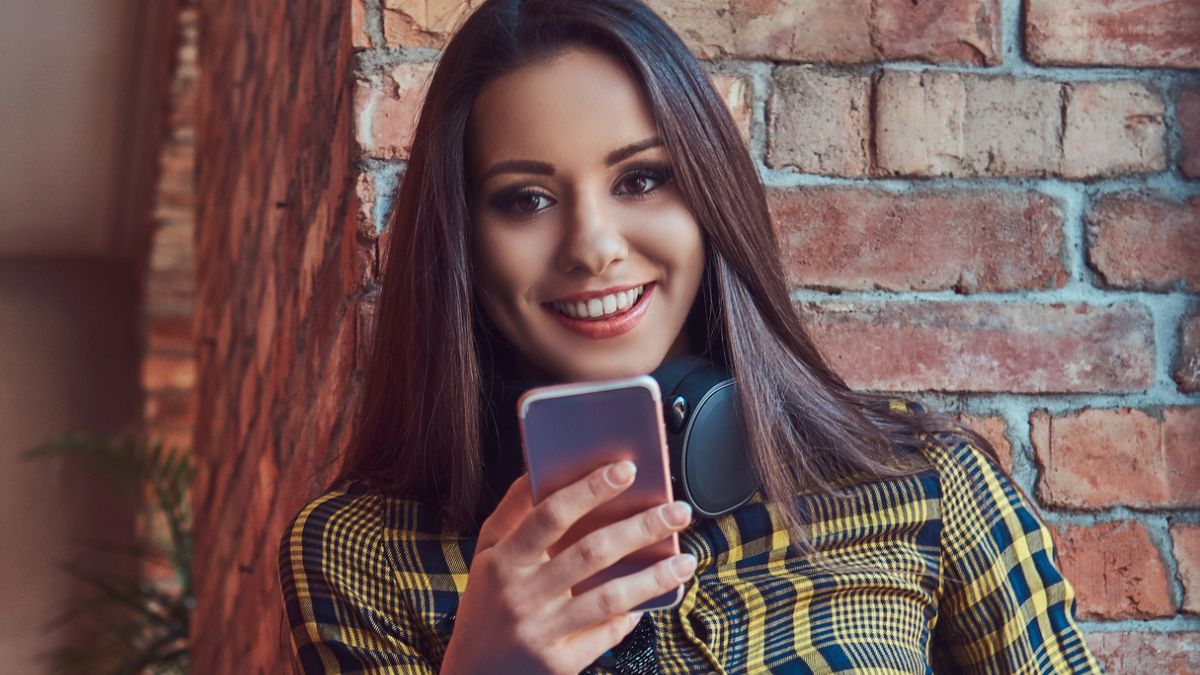 woman looking at her phone (1)