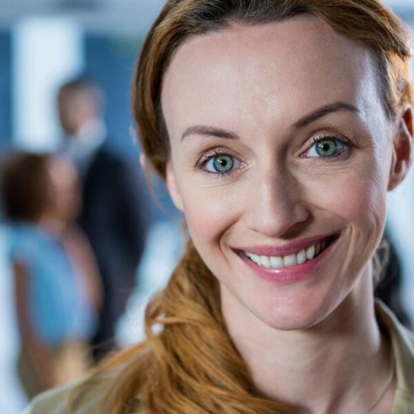 woman smiling in the office (1)