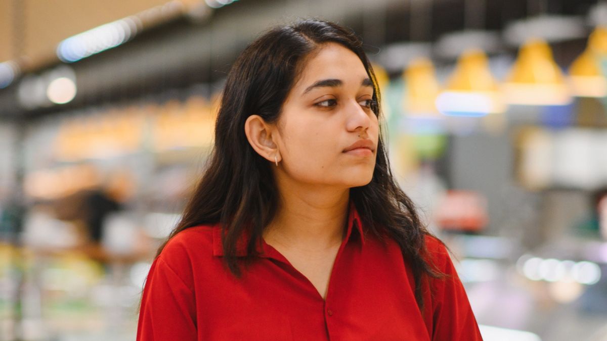 woman worried grocery shopping