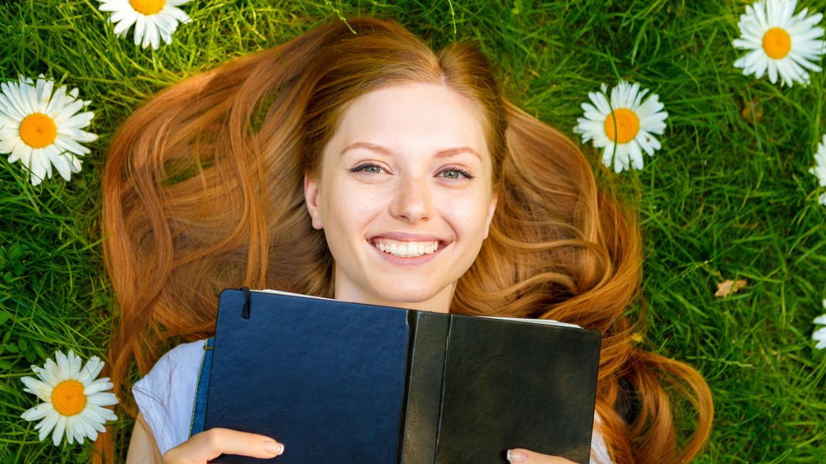 woman reading a book (1)