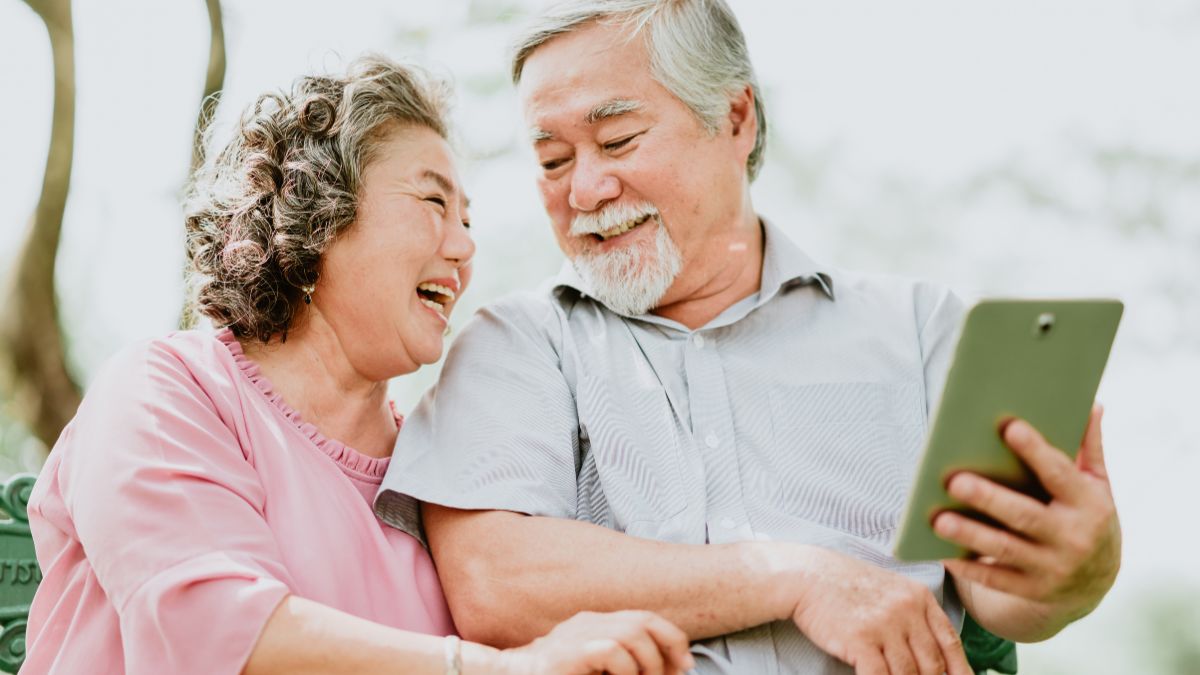Retiring Together Without Driving Each Other Crazy: 14 Habits of Happy Couples