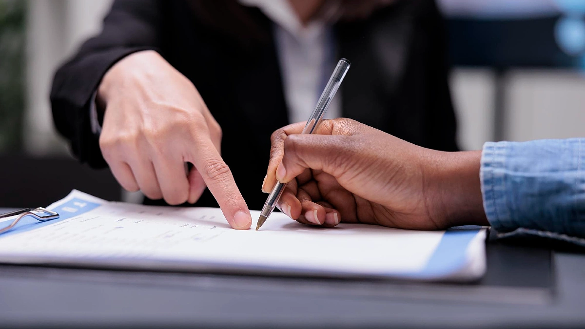 6 Documents to Read Twice Before You Sign Your Retirement Paperwork