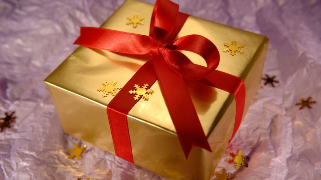 12 Things Comfortable Retirees Simply Stopped Spending Money On Expensive Gifts