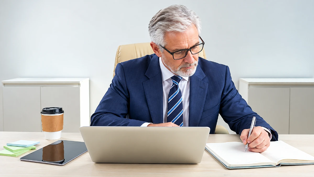 Working While Collecting Social Security: How the Earnings Limit Really Works