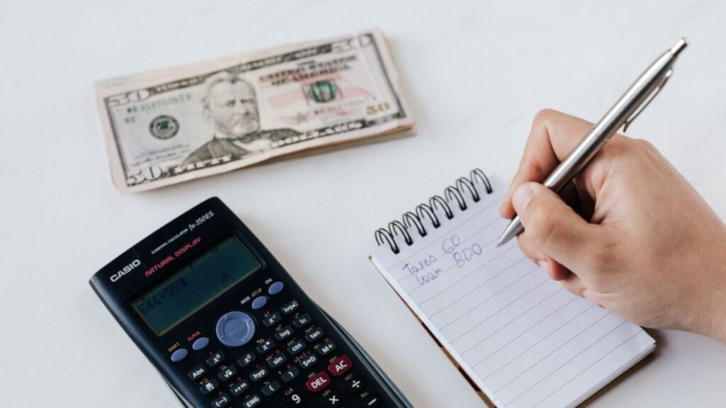 Is Your Retirement Income Above Average? The Monthly Numbers to Compare Against Budget