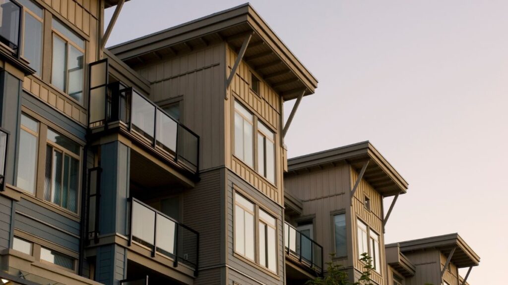 10 Downsizing Regrets Retirees Mention Most Condo