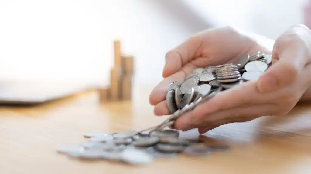 Monthly Pension vs. One-Time Payout: 9 Questions That Make the Choice Clearer Money