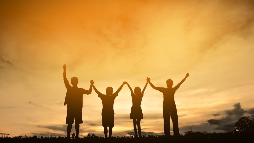 13 Ways Life Shifts After 70 That Few People Talk About Friendships