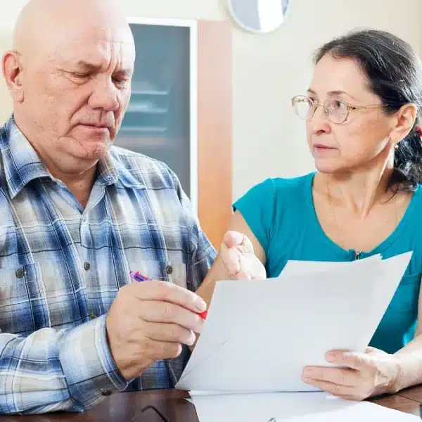 Monthly Pension vs. One-Time Payout: 9 Questions That Make the Choice Clearer