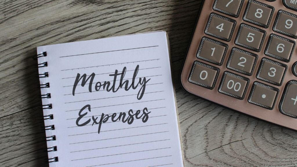 Moving In With Your Adult Children: 12 Things to Agree On First Monthly Expenses