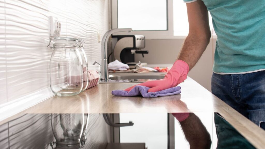 Moving In With Your Adult Children: 12 Things to Agree On First Household Chores